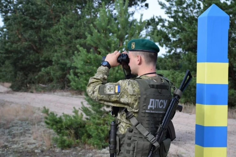 Як втекти з України: легальні шляхи, документи та правила 2026